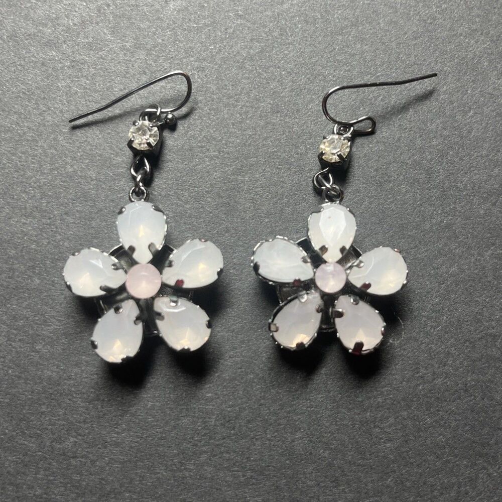 Plumeria Dangle Earrings White Mother Of Pearl Style Vintage Look Clear Stone
